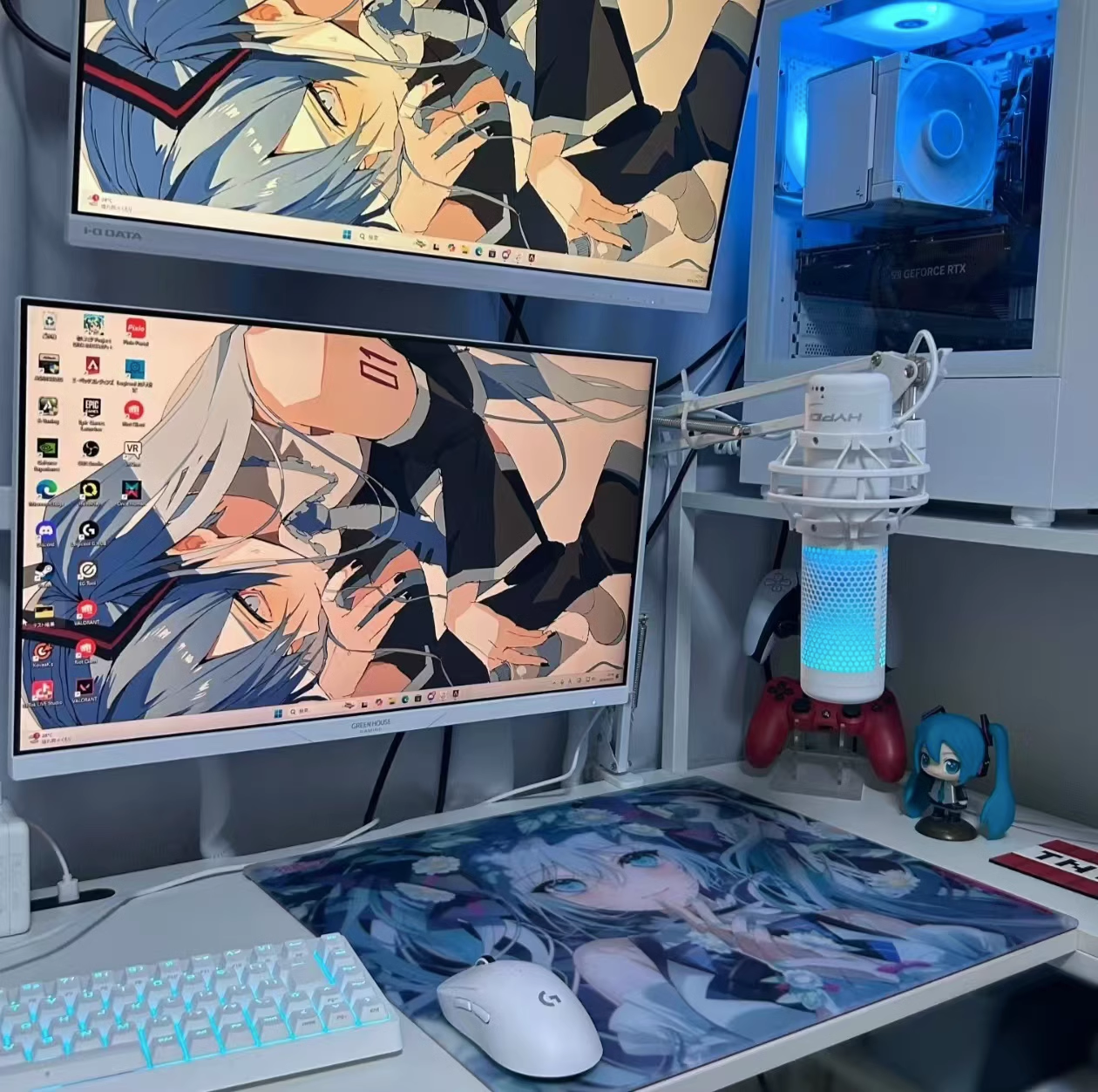 Hatsune Miku - Tempered Glass Gaming Mouse Pad